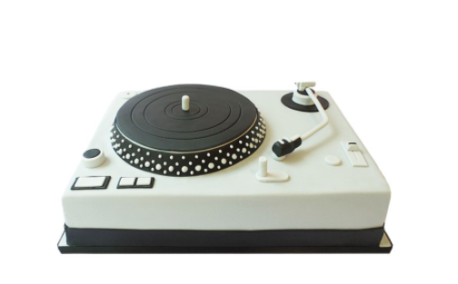 3d cakes record player