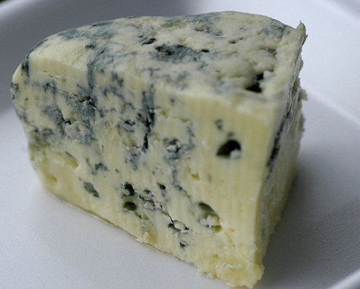 Un morceau de fromage bleu, du Gorgonzola