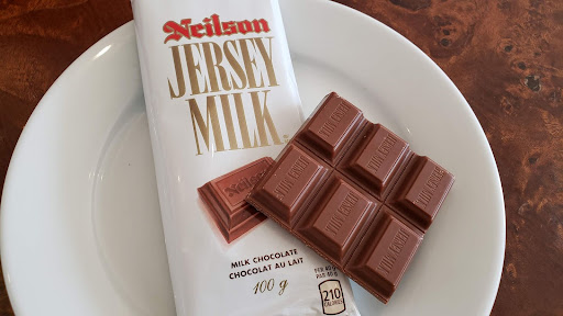 Canadian Chocolate bars: Jersey milk