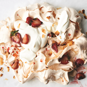 Giant meringue (Epicurious)