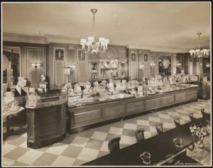 Schraffts candy counter at their then 2786 Broadway store in 1930 (Museum of the City of New York)