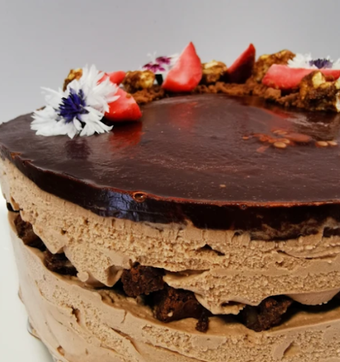 Brownie and chocolate ice cream cake (Hoche Glacé)