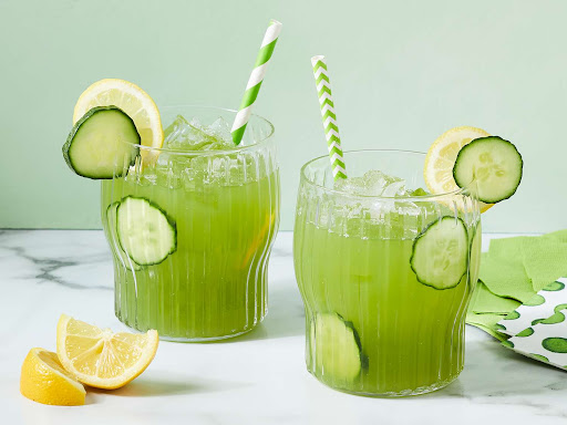 The refreshing cucumber lemonade (All Recipes)