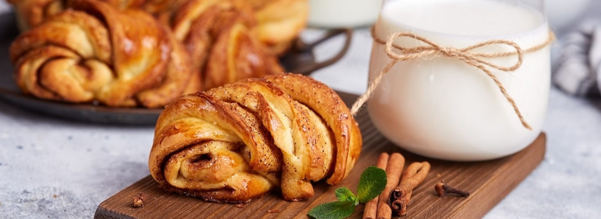 Cinnamon Croissant